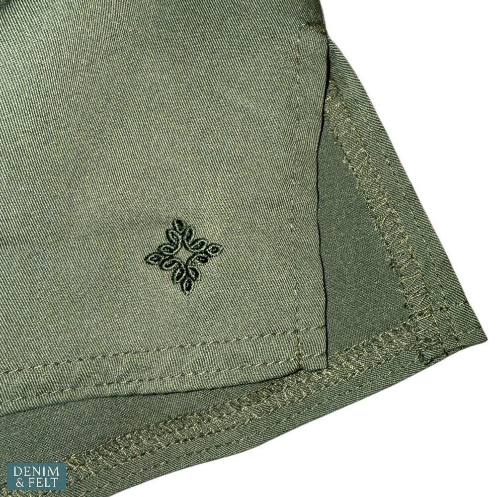 MedCouture Touch Olive Green Scrub Top Modern Workwear Soft Stretch Small - Picture 5 of 7